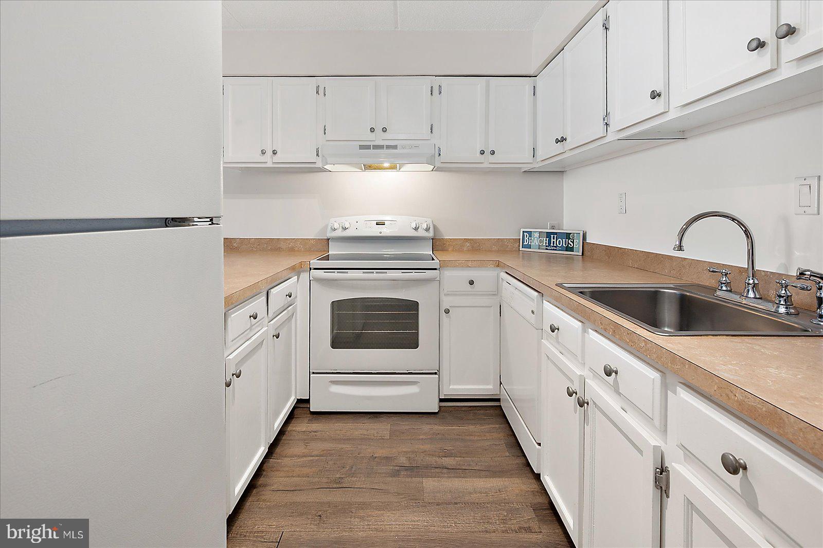 10300 Coastal Highway, Unit 1808 Ocean City, MD 21842 - Photo 12 of 47