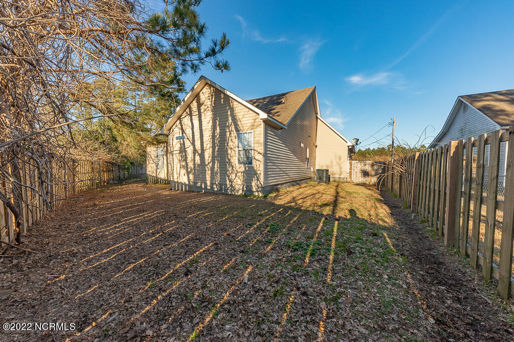 5435 County Line Road New Bern, NC 28562 - Photo 5 of 16 IMG_8253-HDR