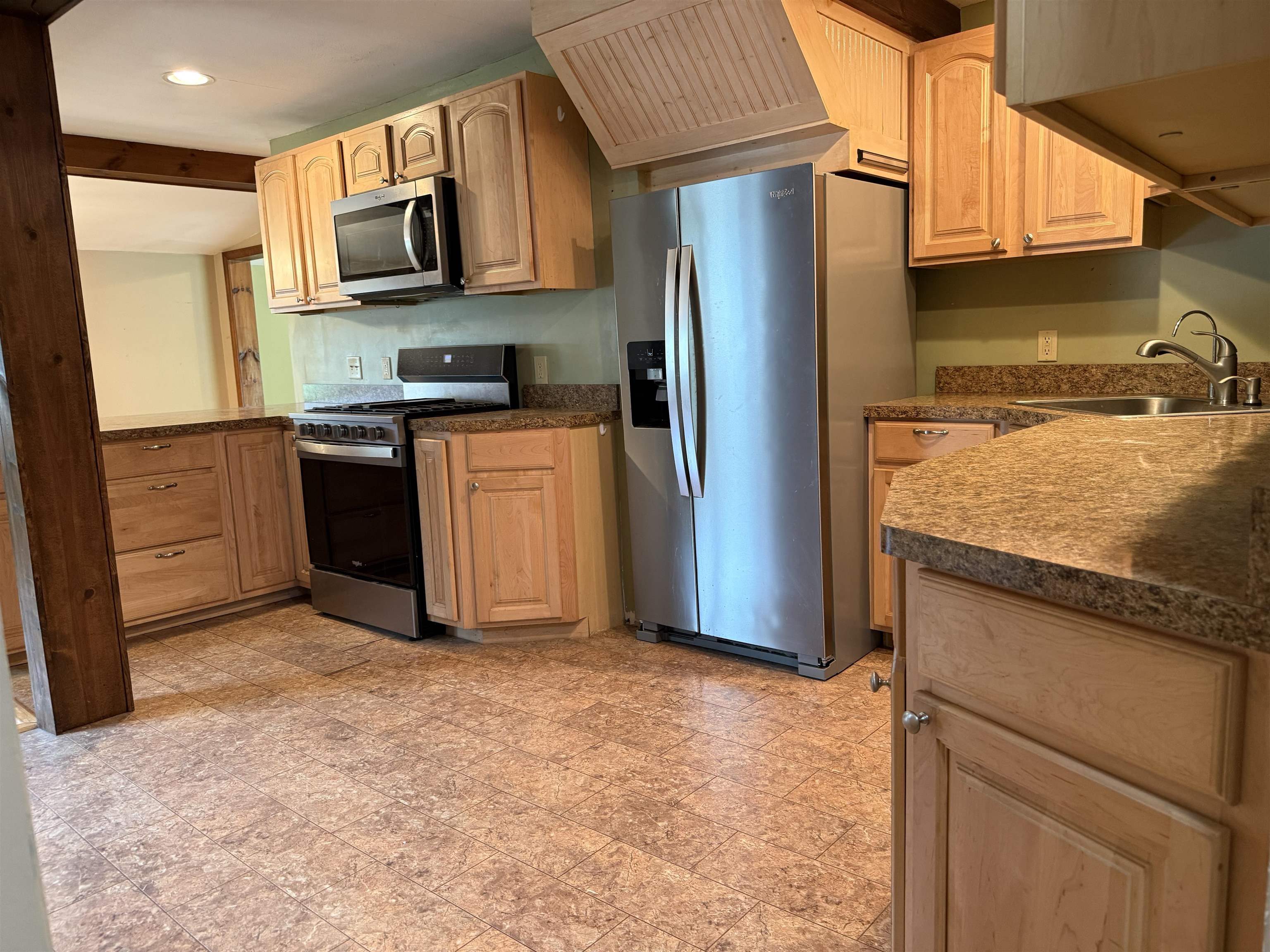 33 Coopers Grove Road Kingston, NH 03848 - Photo 24 of 48