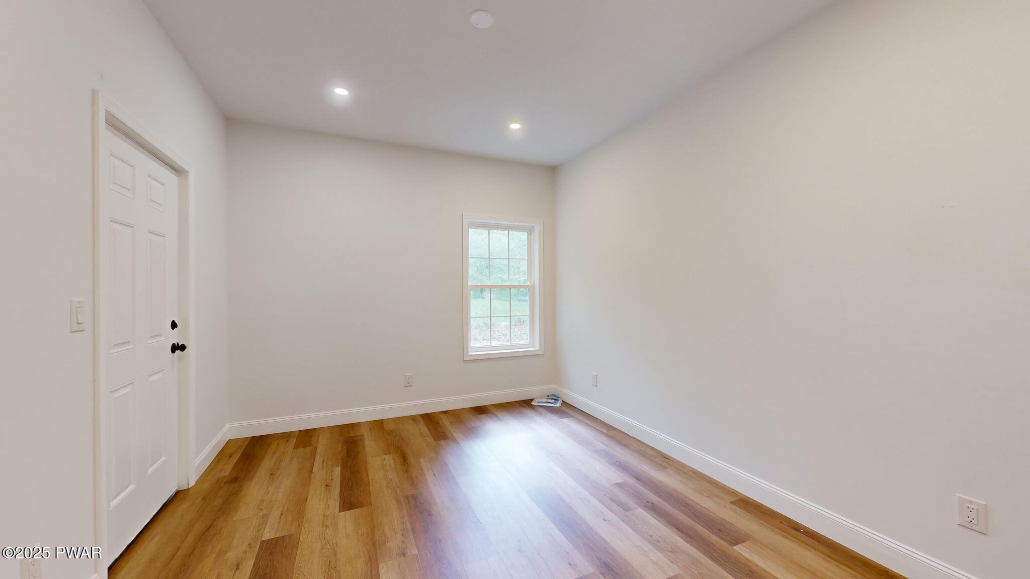 209 Bindale Road Tamiment, PA 18371 - Photo 20 of 30 209-Bindale-05172025_213424