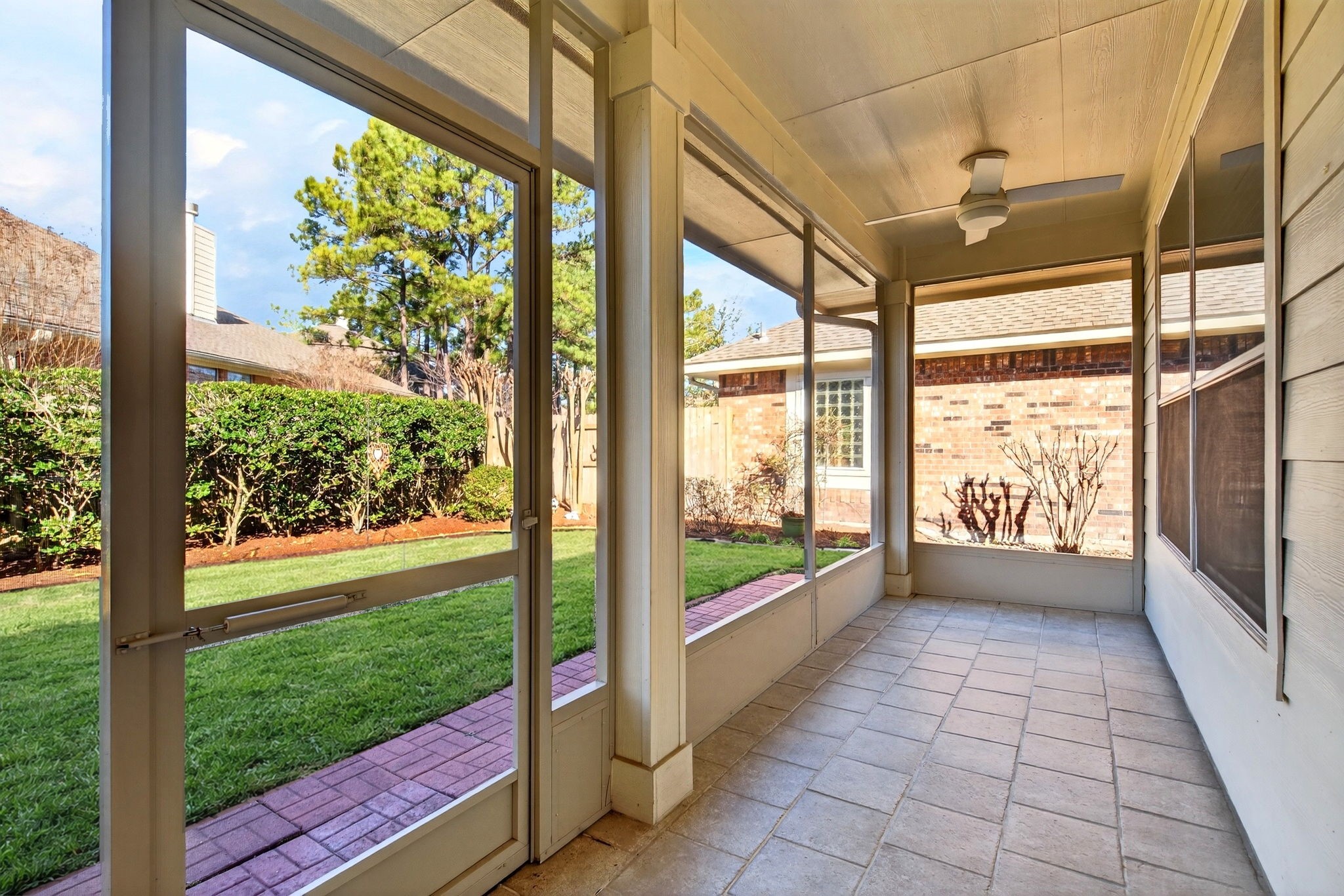 15 Paddington Way Conroe, TX 77384 - Photo 27 of 33