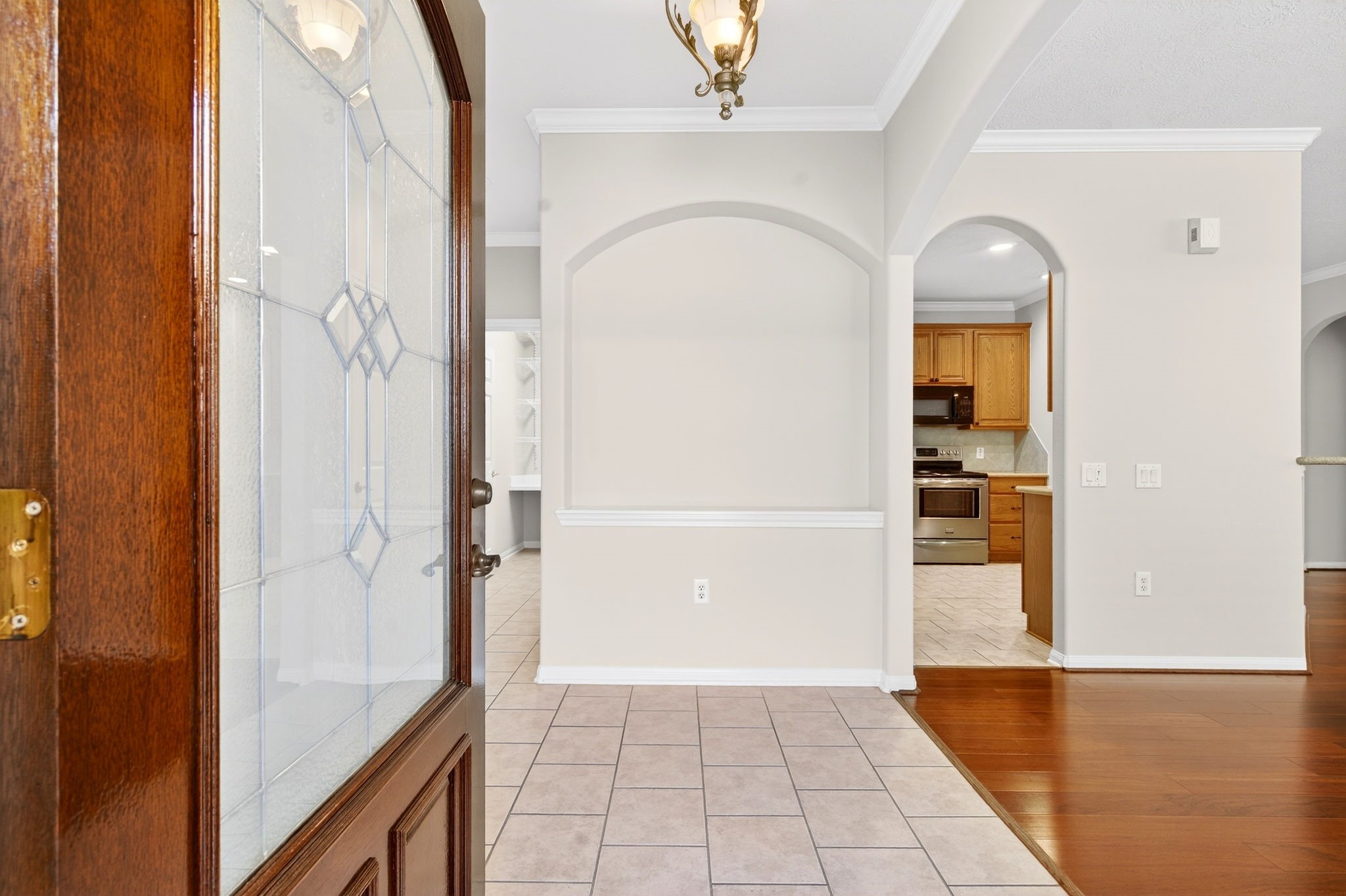 15 Paddington Way Conroe, TX 77384 - Photo 3 of 33