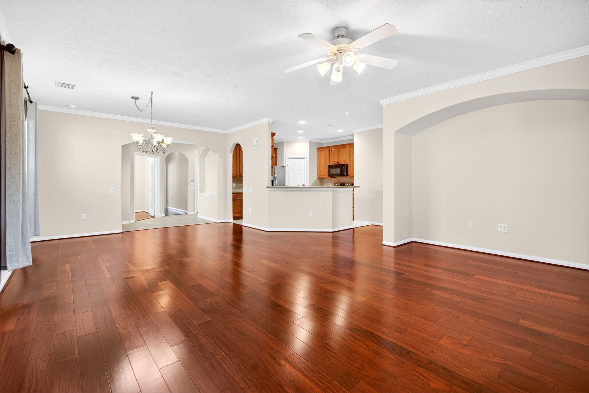 15 Paddington Way Conroe, TX 77384 - Photo 6 of 33