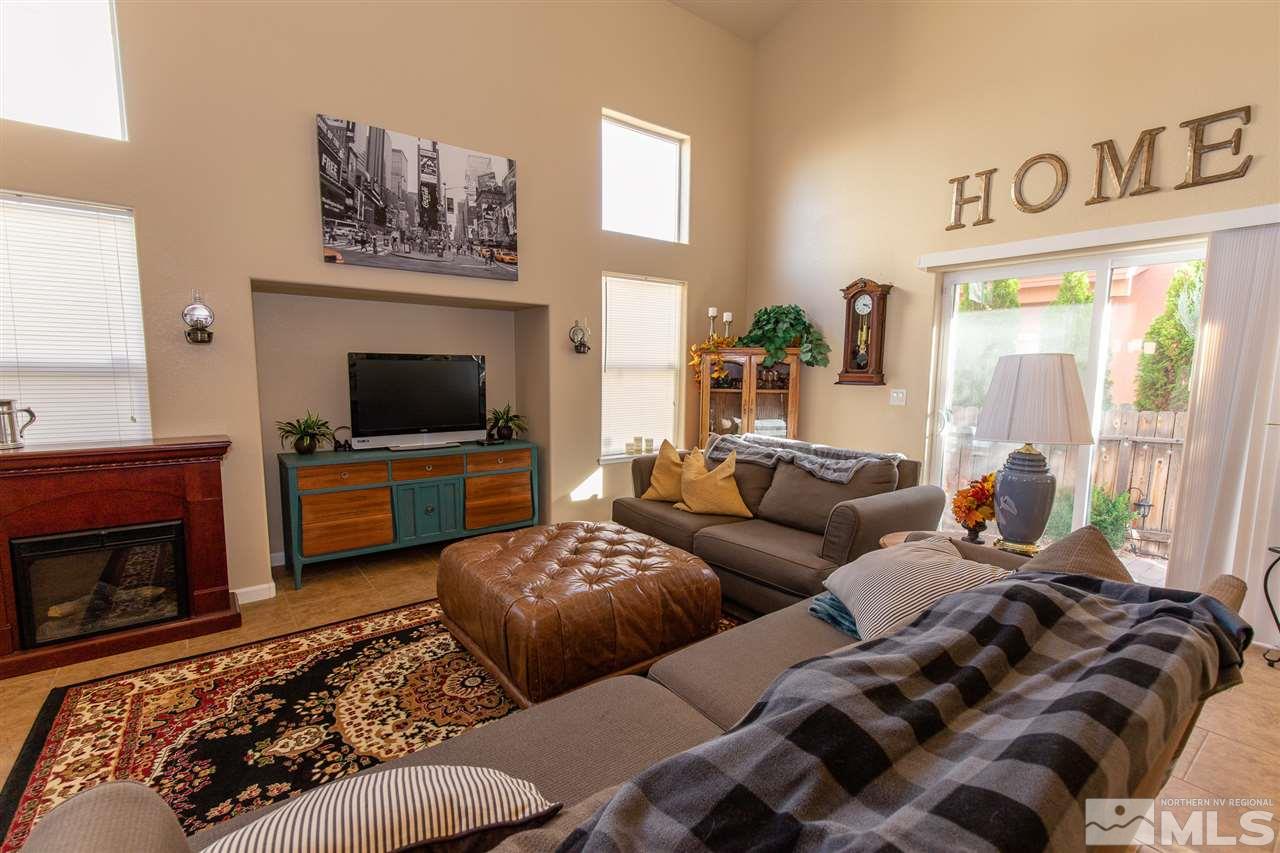 1001 Floral Ridge Way Sparks, NV 89436 - Photo 4 of 23 Photo 4
