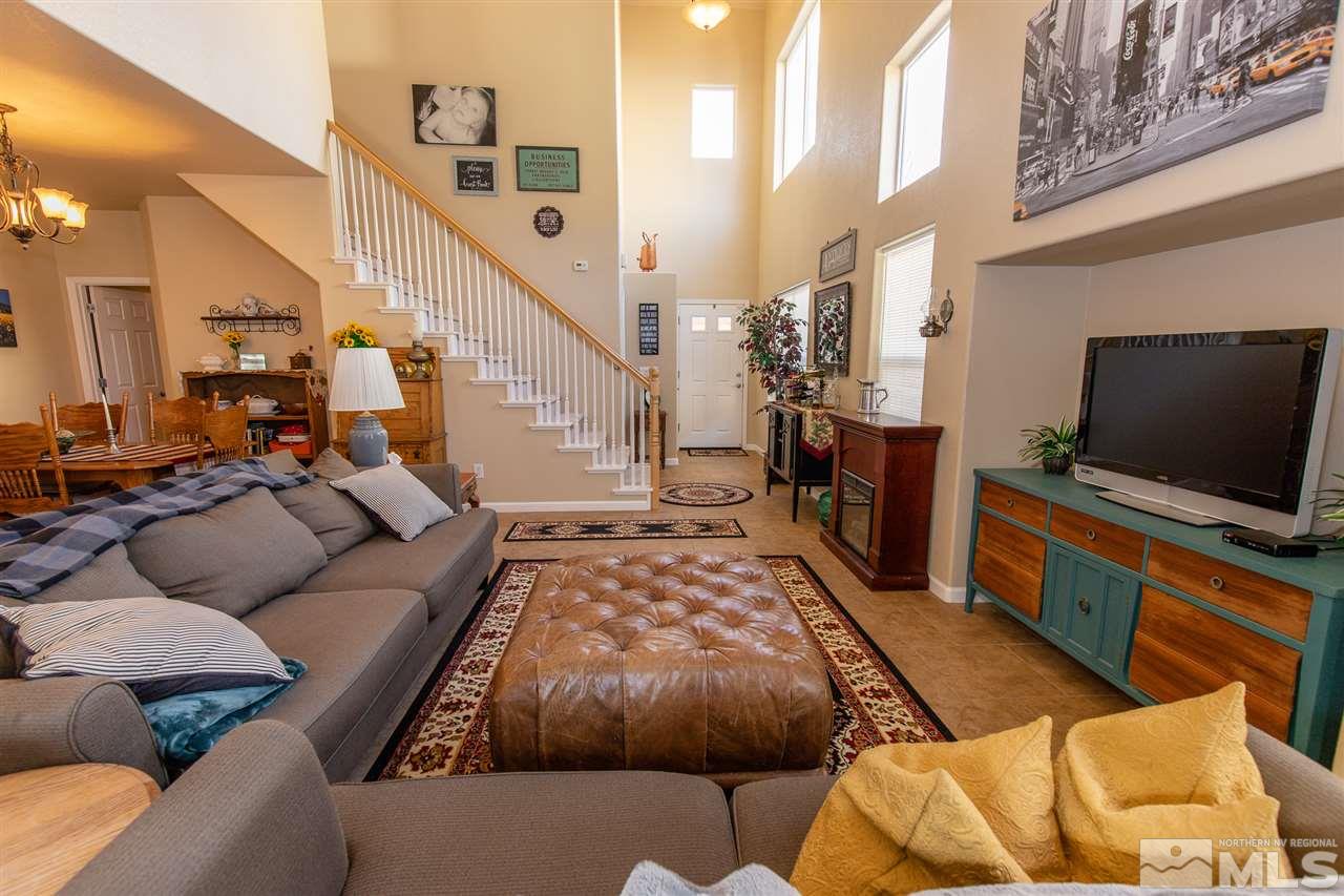 1001 Floral Ridge Way Sparks, NV 89436 - Photo 5 of 23 Photo 5
