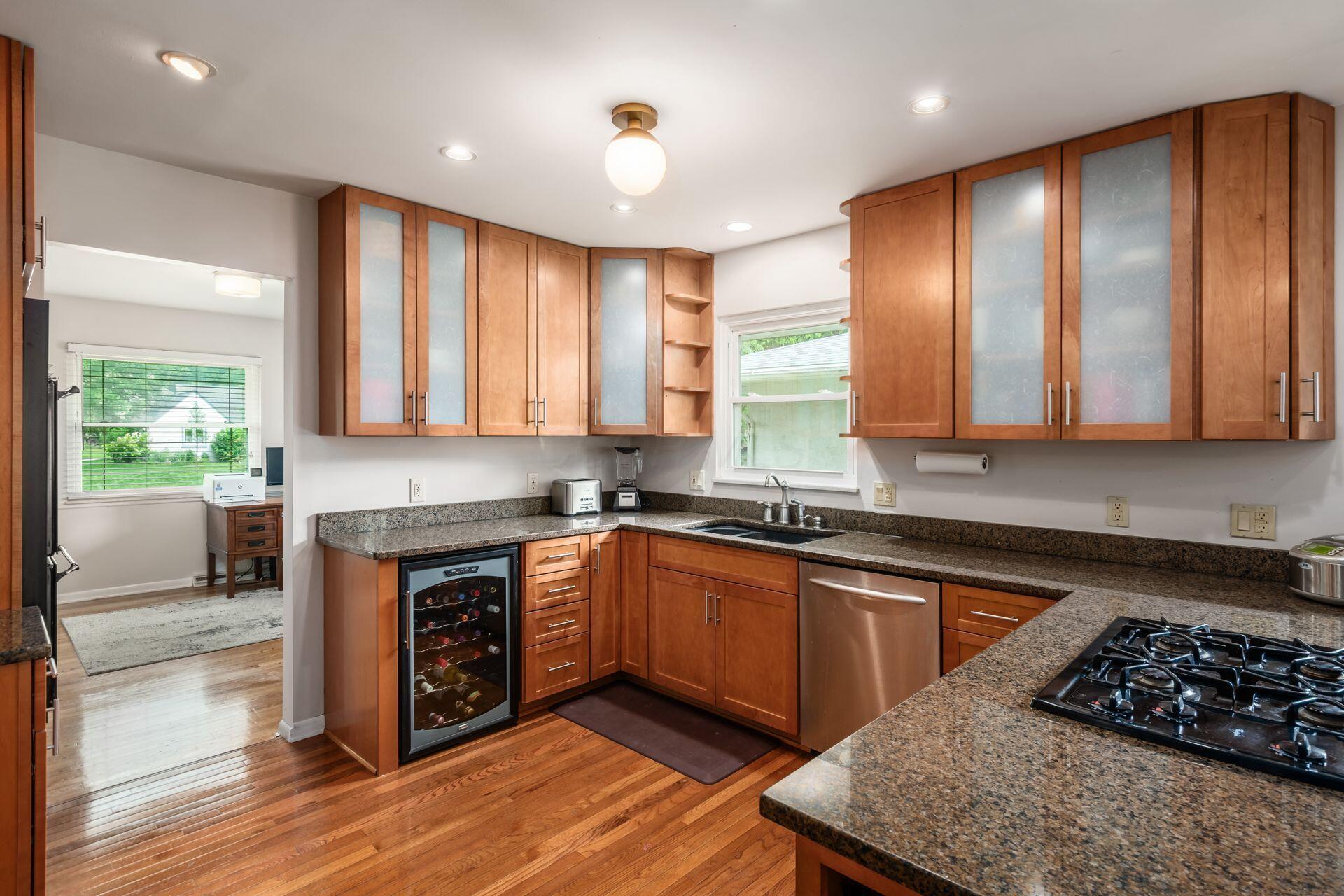 123 South Gould Road Columbus, OH 43209 - Photo 18 of 84 Kitchen
