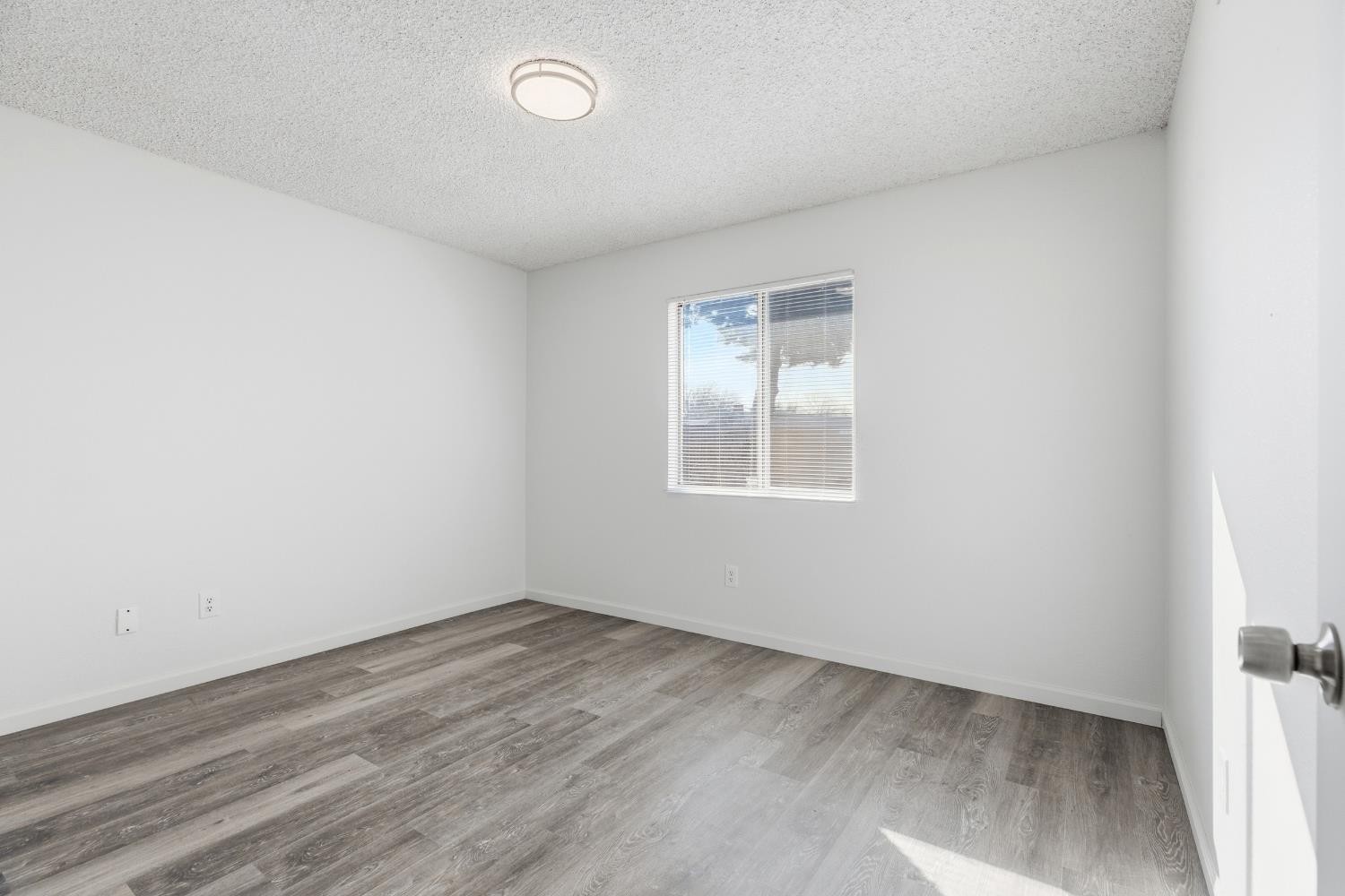 1802 Rockford Avenue Modesto, CA 95355 - Photo 11 of 39