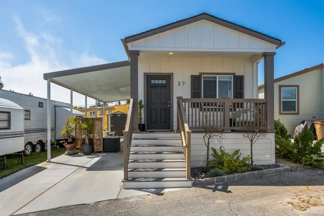 $325,000 | 7368 Hollister Avenue, Unit SPC 37, Goleta, CA 93117