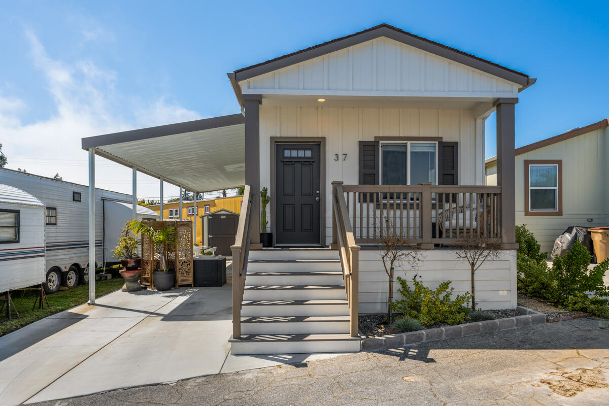 7368 Hollister Avenue, Unit SPC 37 Goleta, CA 93117 - Photo 2 of 19 _ROY0363