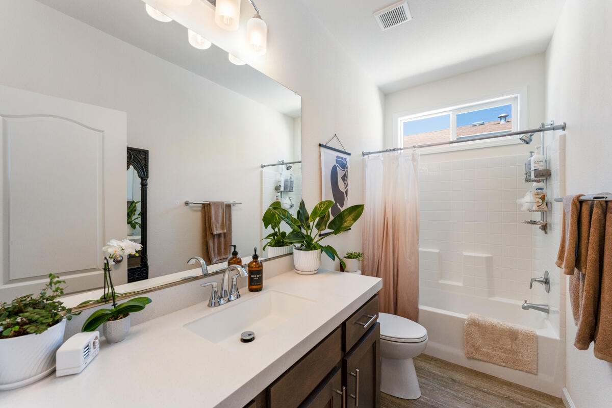 7368 Hollister Avenue, Unit SPC 37 Goleta, CA 93117 - Photo 10 of 19 _ROY0313