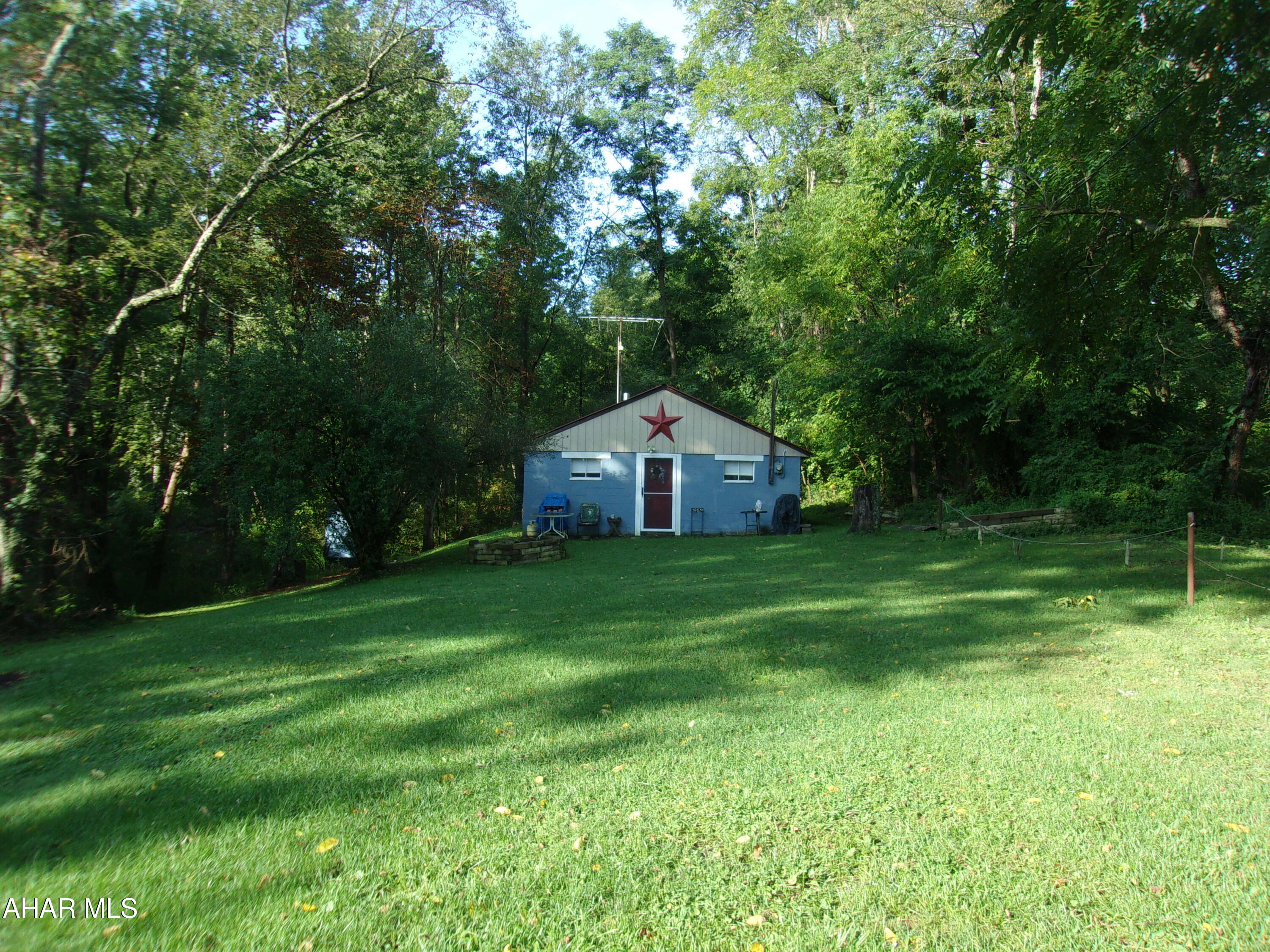 264 Stuckeysville Road Manns Choice, PA 15550 - Photo 1 of 3 Gallery Image 1