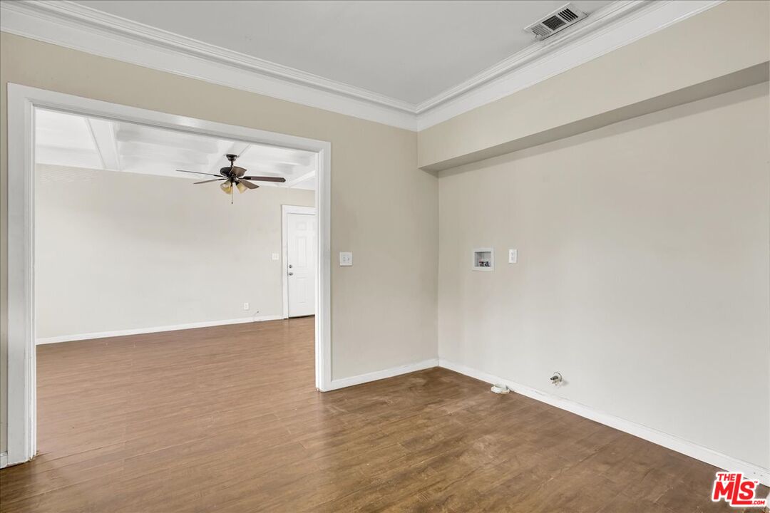 1221 West 152nd Street Compton, CA 90220 - Photo 9 of 20 a view of an empty room