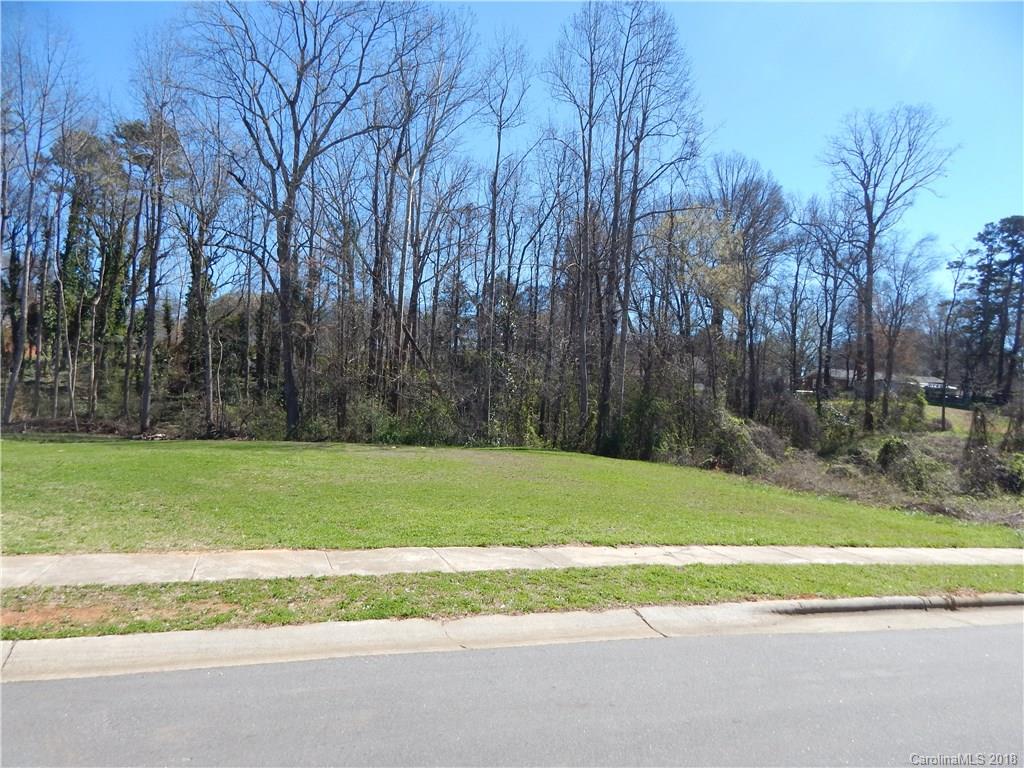5040 Elizabeth Road Charlotte, NC 28269 - Photo 4 of 6 a view of a yard