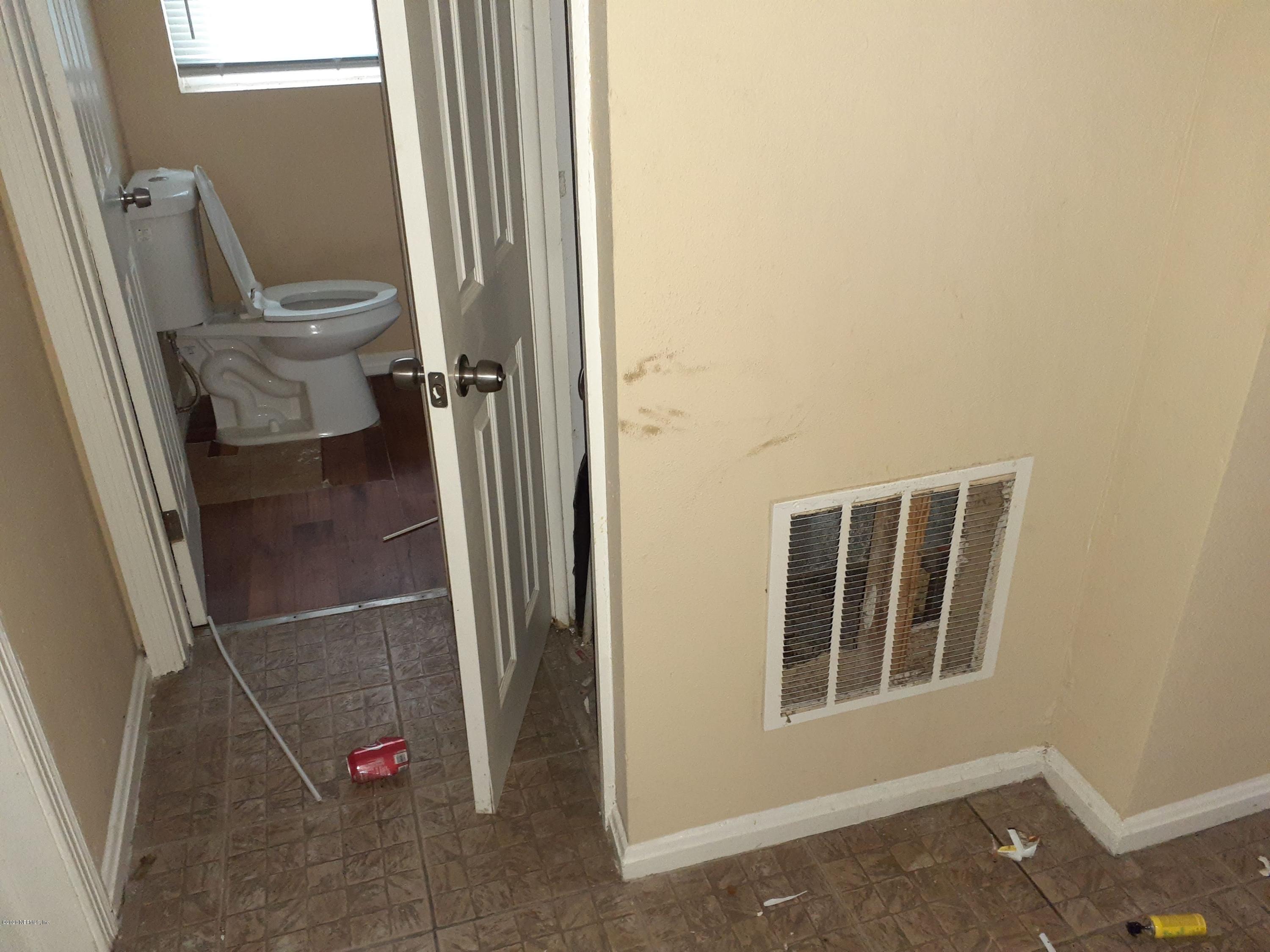 7972 Denham Road West Jacksonville, FL 32208 - Photo 32 of 86 20201031_120144