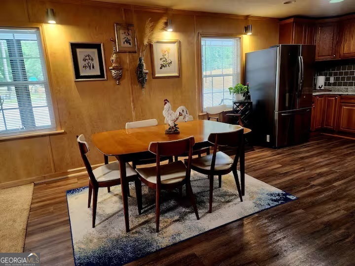326 Turkey Run Dublin, GA 31021 - Photo 94 of 114 a dining room with furniture and window