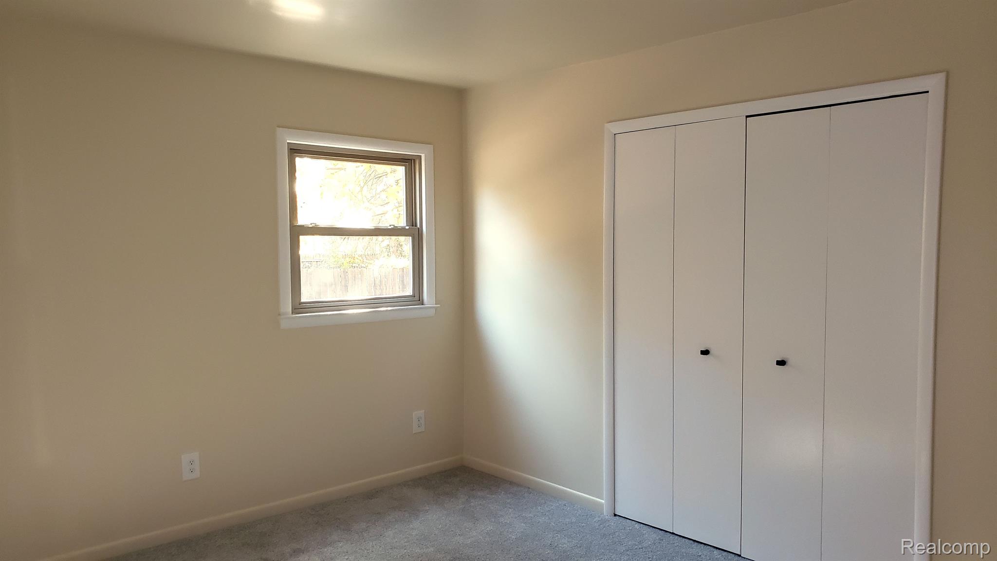 24595 Berg Road Southfield, MI 48033 - Photo 14 of 23 Gallery Image 14