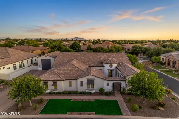 $1,890,000 | 2457 East Amber Lane, Gilbert, AZ 85296