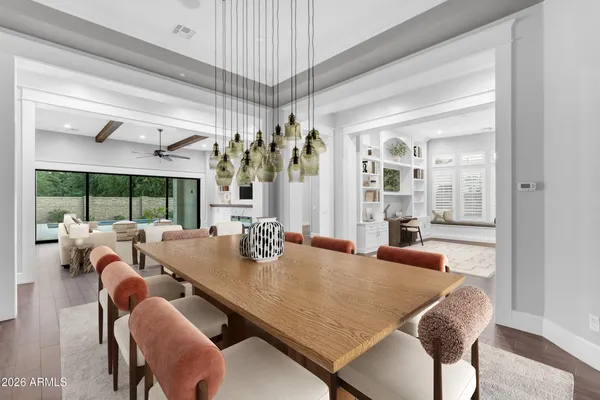 $1,890,000 | 2457 East Amber Lane, Gilbert, AZ 85296