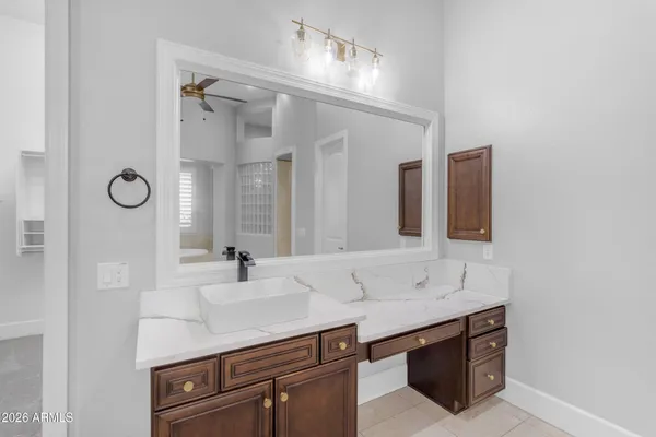 $1,890,000 | 2457 East Amber Lane, Gilbert, AZ 85296