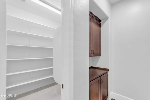 $1,890,000 | 2457 East Amber Lane, Gilbert, AZ 85296