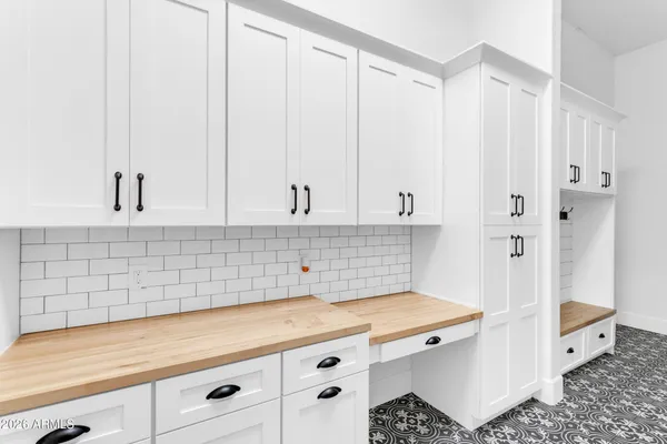 $1,890,000 | 2457 East Amber Lane, Gilbert, AZ 85296