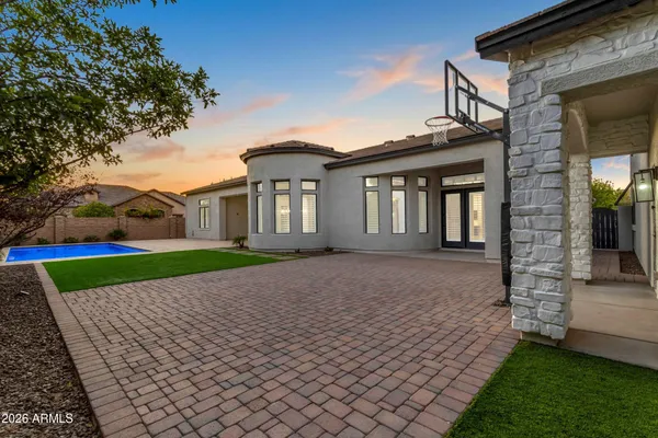 $1,890,000 | 2457 East Amber Lane, Gilbert, AZ 85296