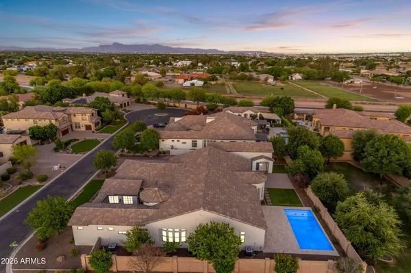 $1,890,000 | 2457 East Amber Lane, Gilbert, AZ 85296