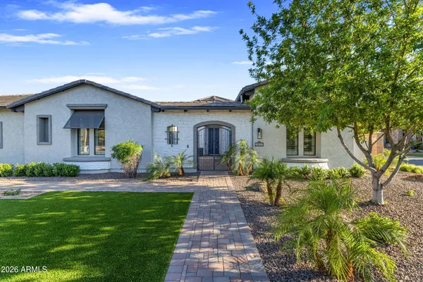 $1,890,000 | 2457 East Amber Lane, Gilbert, AZ 85296
