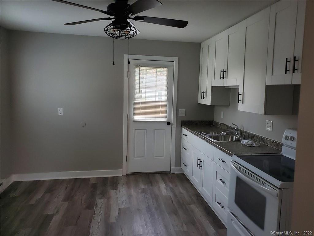 83 Midway Ovl Groton, CT 06340 - Photo 12 of 14