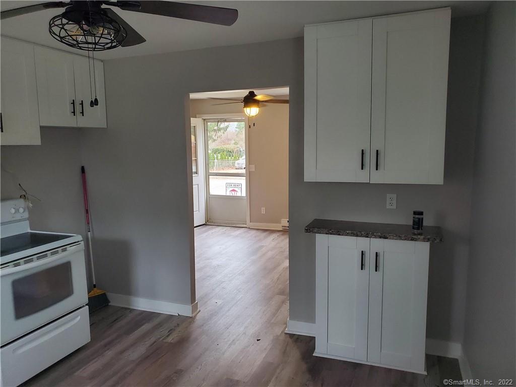 83 Midway Ovl Groton, CT 06340 - Photo 5 of 14