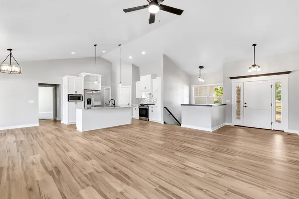 $559,900 | 475 Earnhardt Court, Green Bay, WI 54311