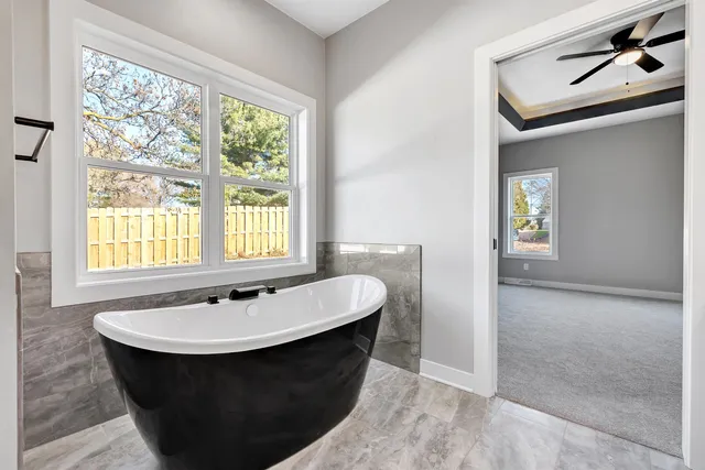 $569,900 | 475 Earnhardt Court, Green Bay, WI 54311