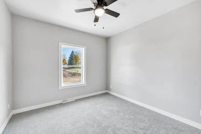 $569,900 | 475 Earnhardt Court, Green Bay, WI 54311