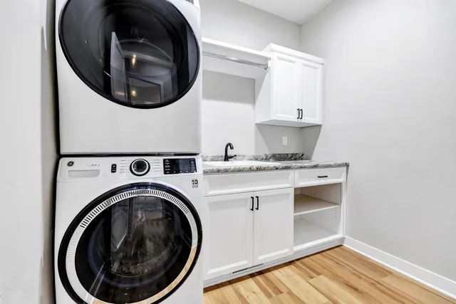 $569,900 | 475 Earnhardt Court, Green Bay, WI 54311