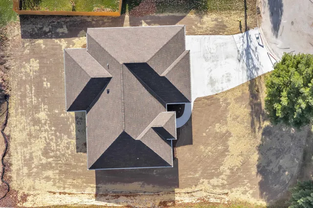 $569,900 | 475 Earnhardt Court, Green Bay, WI 54311