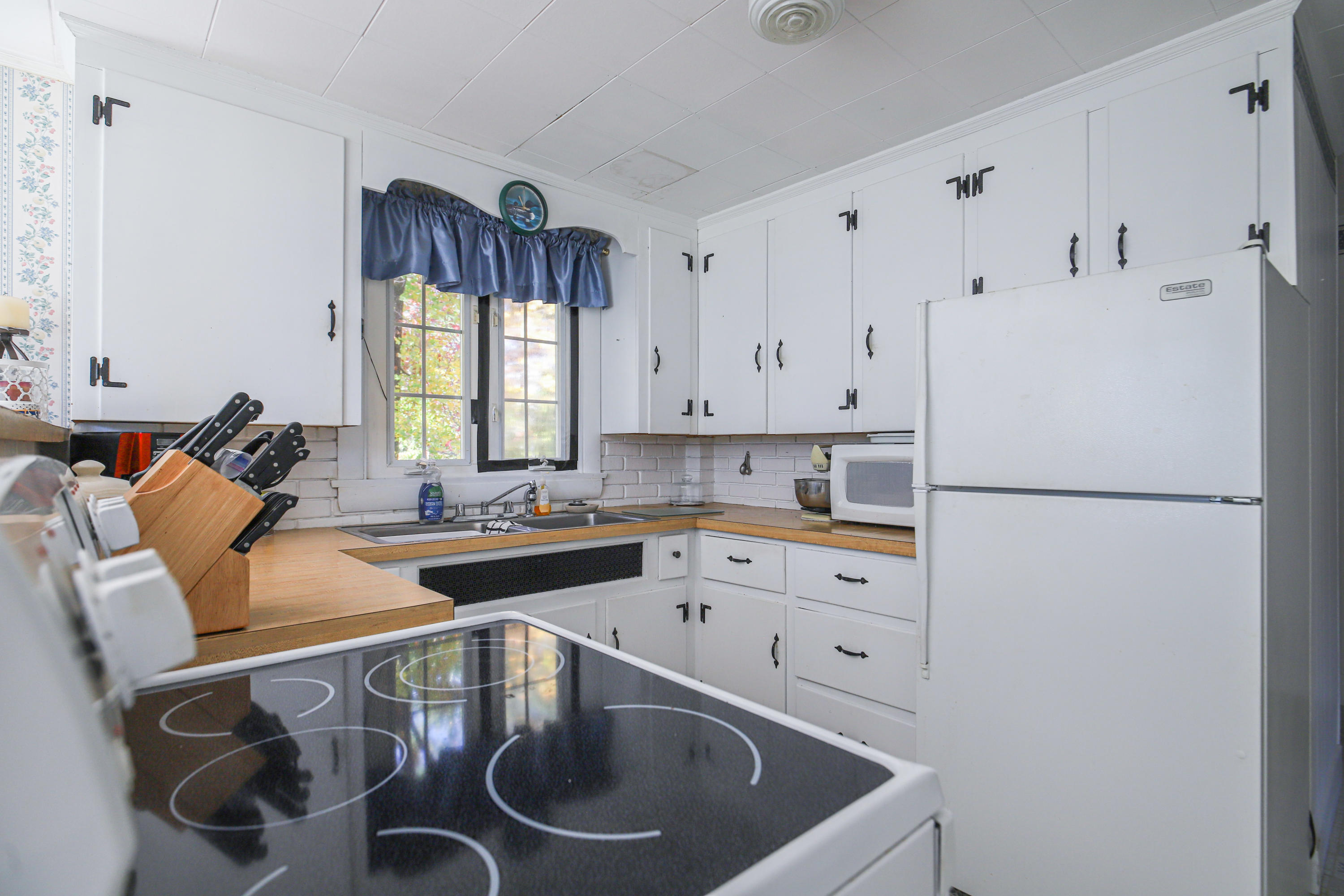5 Hillcrest Road Livermore Falls, ME 04254 - Photo 12 of 49 5 Hillcrest Rd