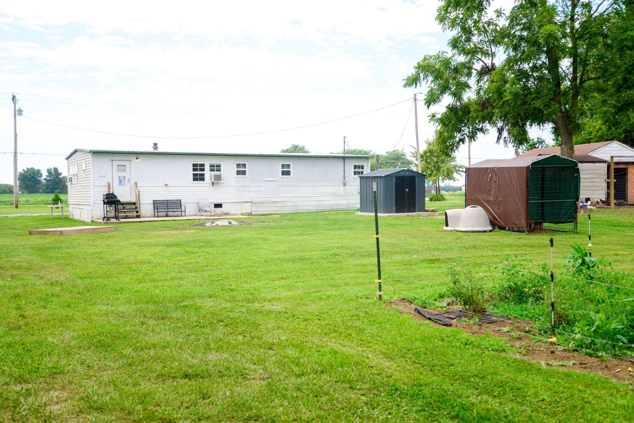 3846 London-Lancaster Road Groveport, OH 43125 - Photo 2 of 11 Back View