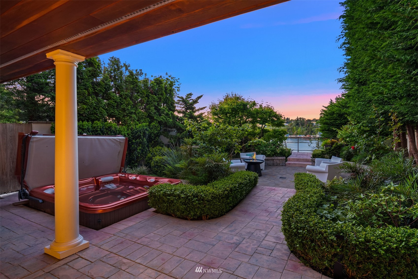 3768 West Commodore Way Seattle, WA 98199 - Photo 31 of 37