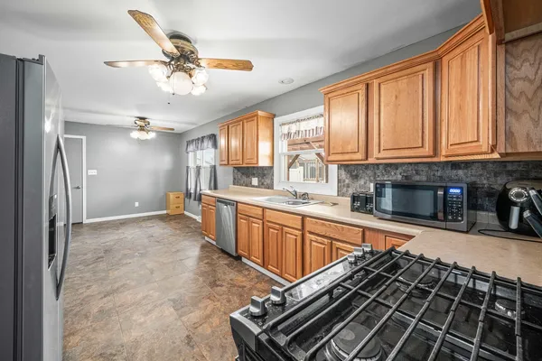 $200,000 | 903 Wiker Drive, Rock Falls, IL 61071