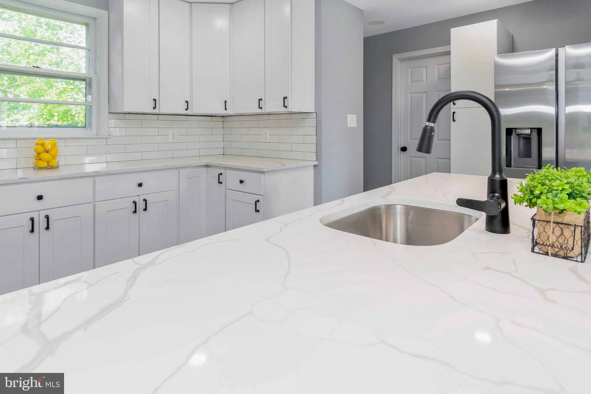 4602 Cedar Garden Road Baltimore, MD 21229 - Photo 15 of 38 beautiful island