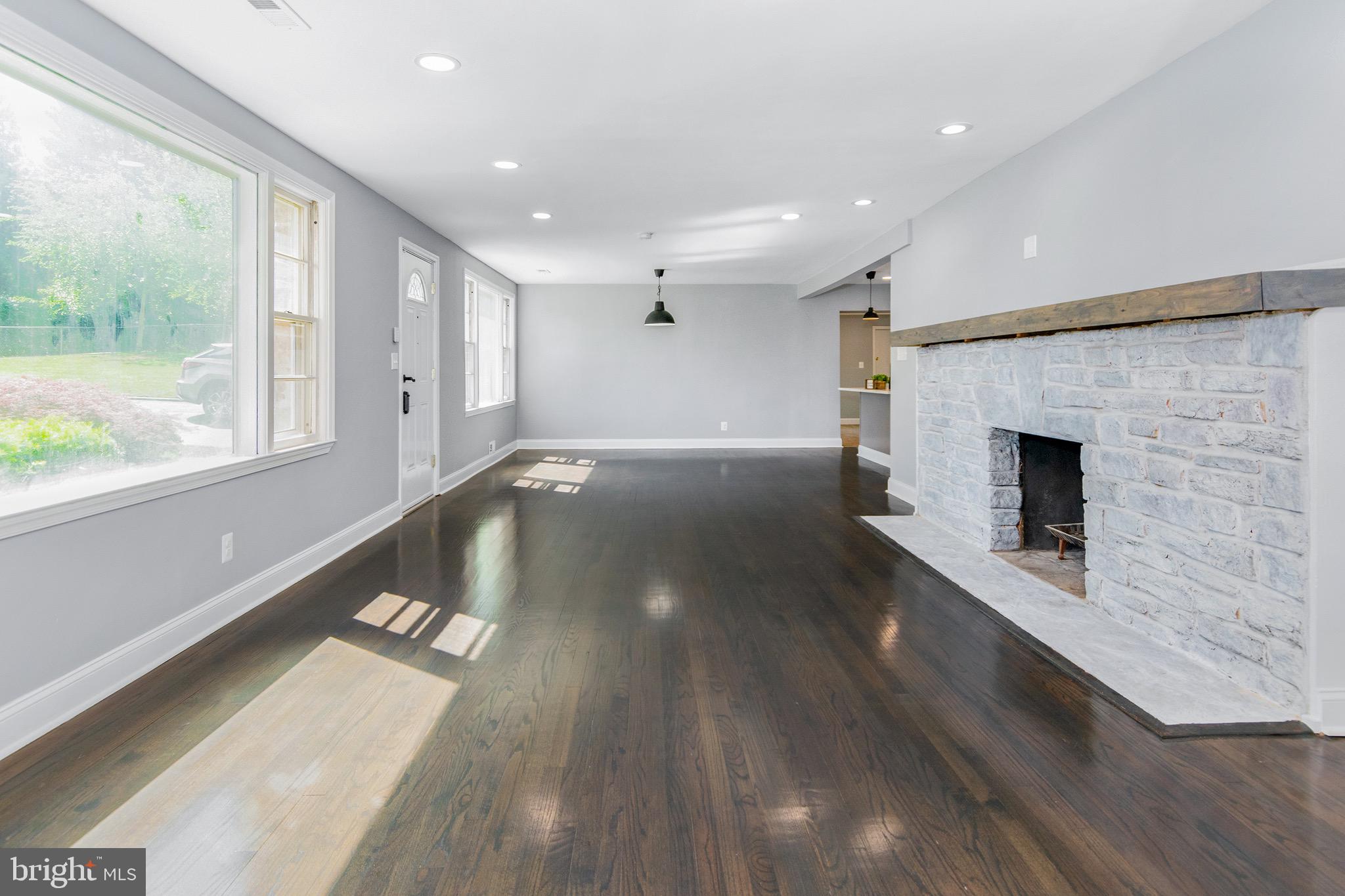 4602 Cedar Garden Road Baltimore, MD 21229 - Photo 38 of 38 Entrance. Walk in to open floor plan