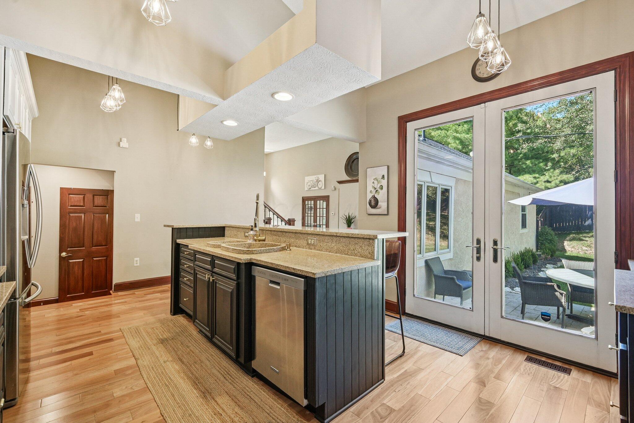 10669 Riverside Drive Powell, OH 43065 - Photo 33 of 103 Kitchen