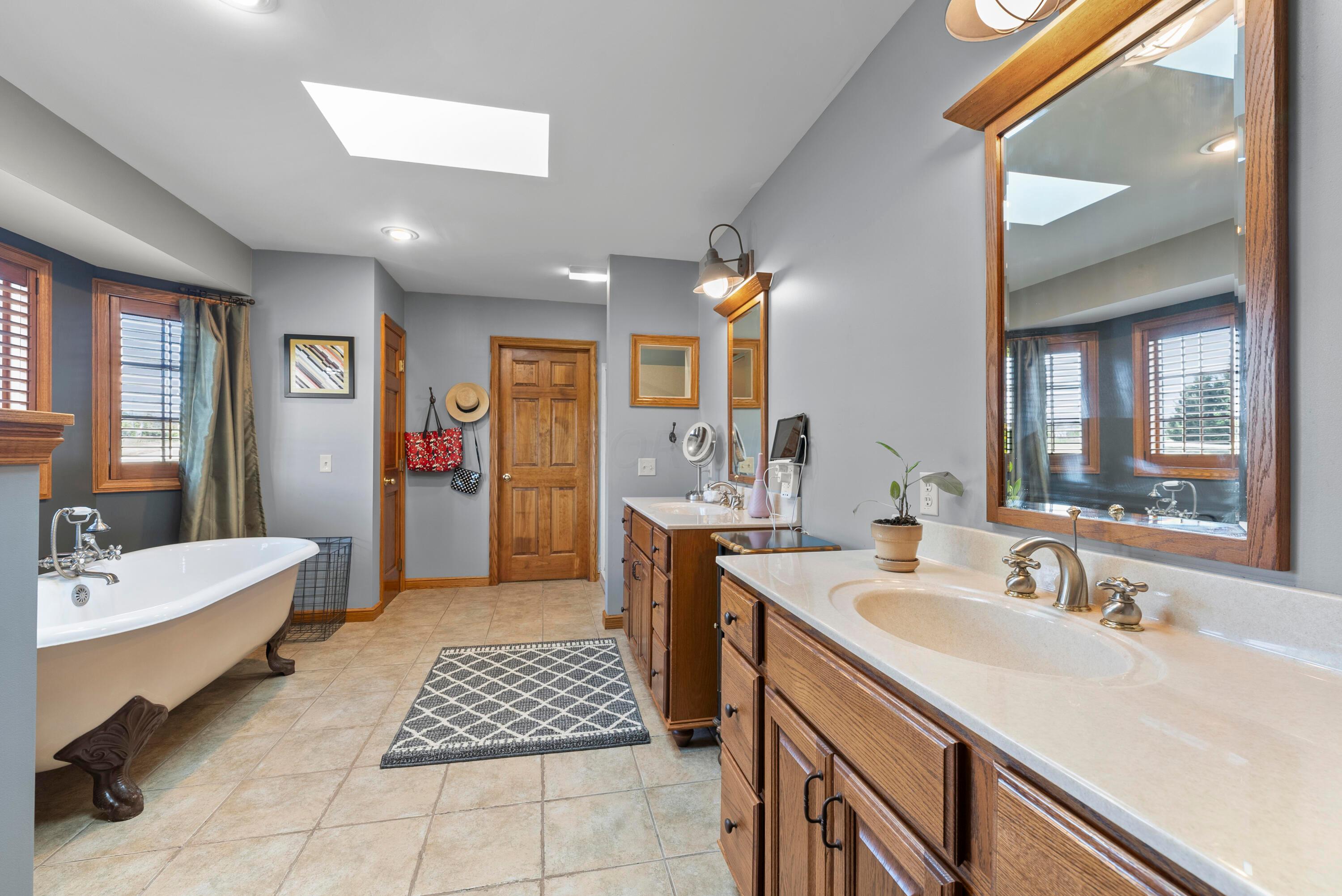 2314 Amity Road Hilliard, OH 43026 - Photo 21 of 70 DSC03658