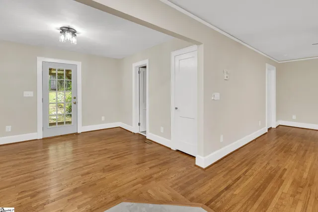 $344,900 | 14 Dixie Avenue, Greenville, SC 29607