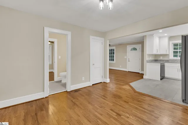 $344,900 | 14 Dixie Avenue, Greenville, SC 29607