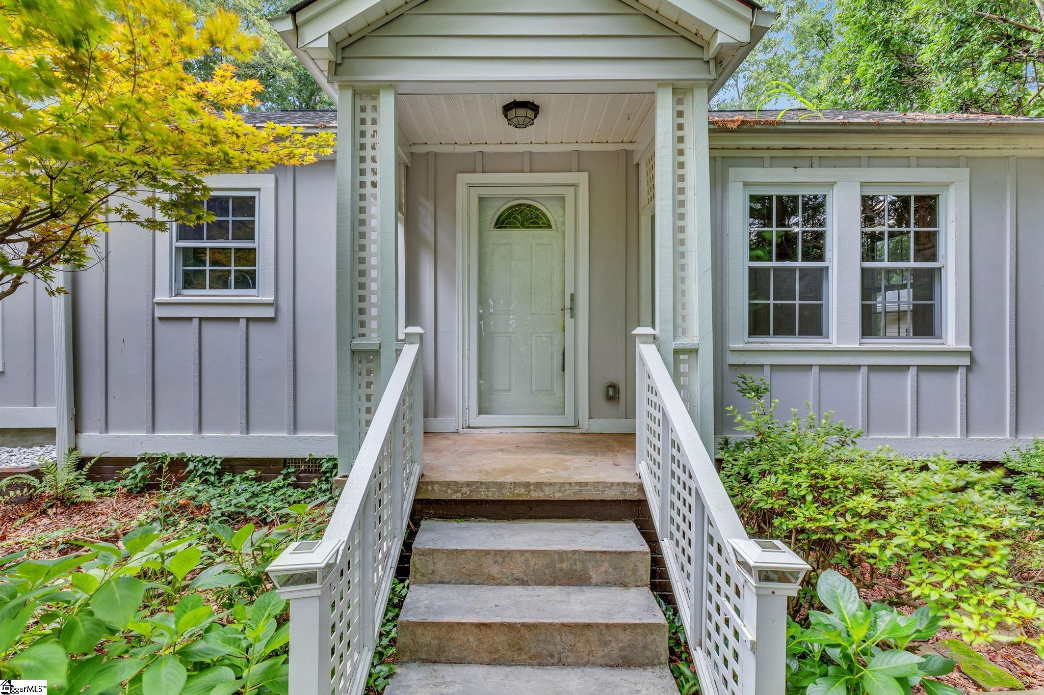 14 Dixie Avenue Greenville, SC 29607 - Photo 2 of 44