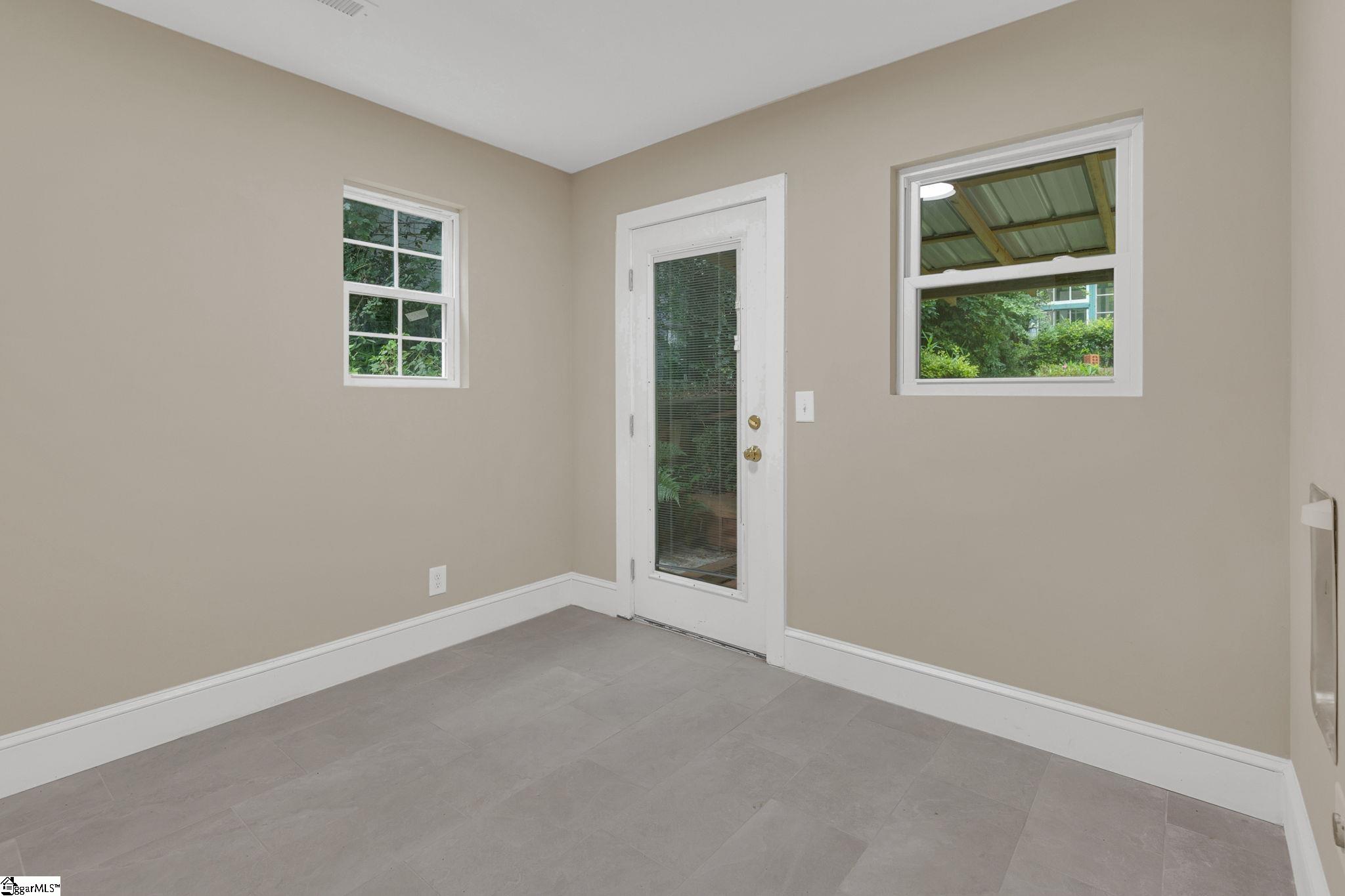 14 Dixie Avenue Greenville, SC 29607 - Photo 22 of 44