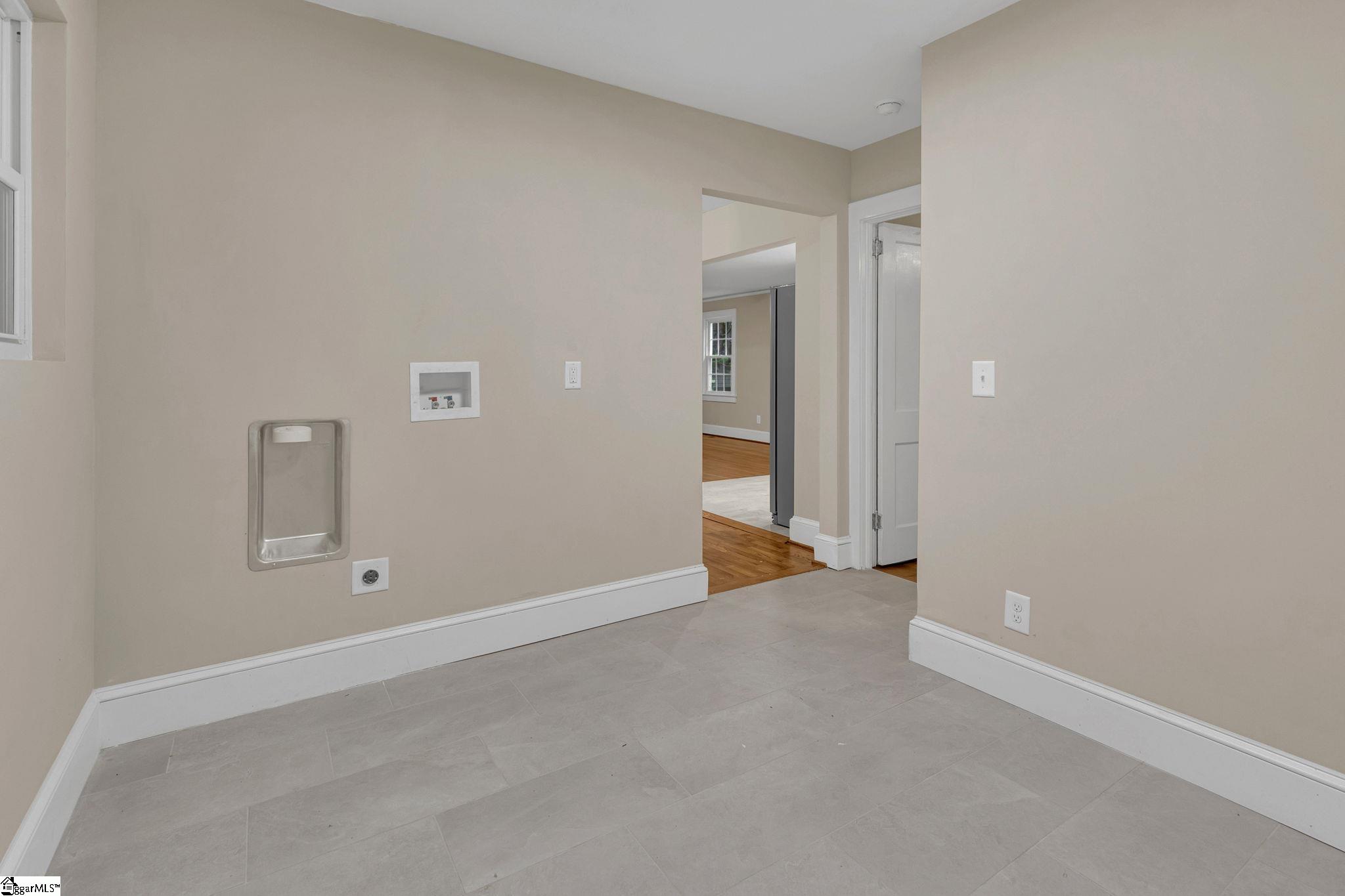 14 Dixie Avenue Greenville, SC 29607 - Photo 23 of 44