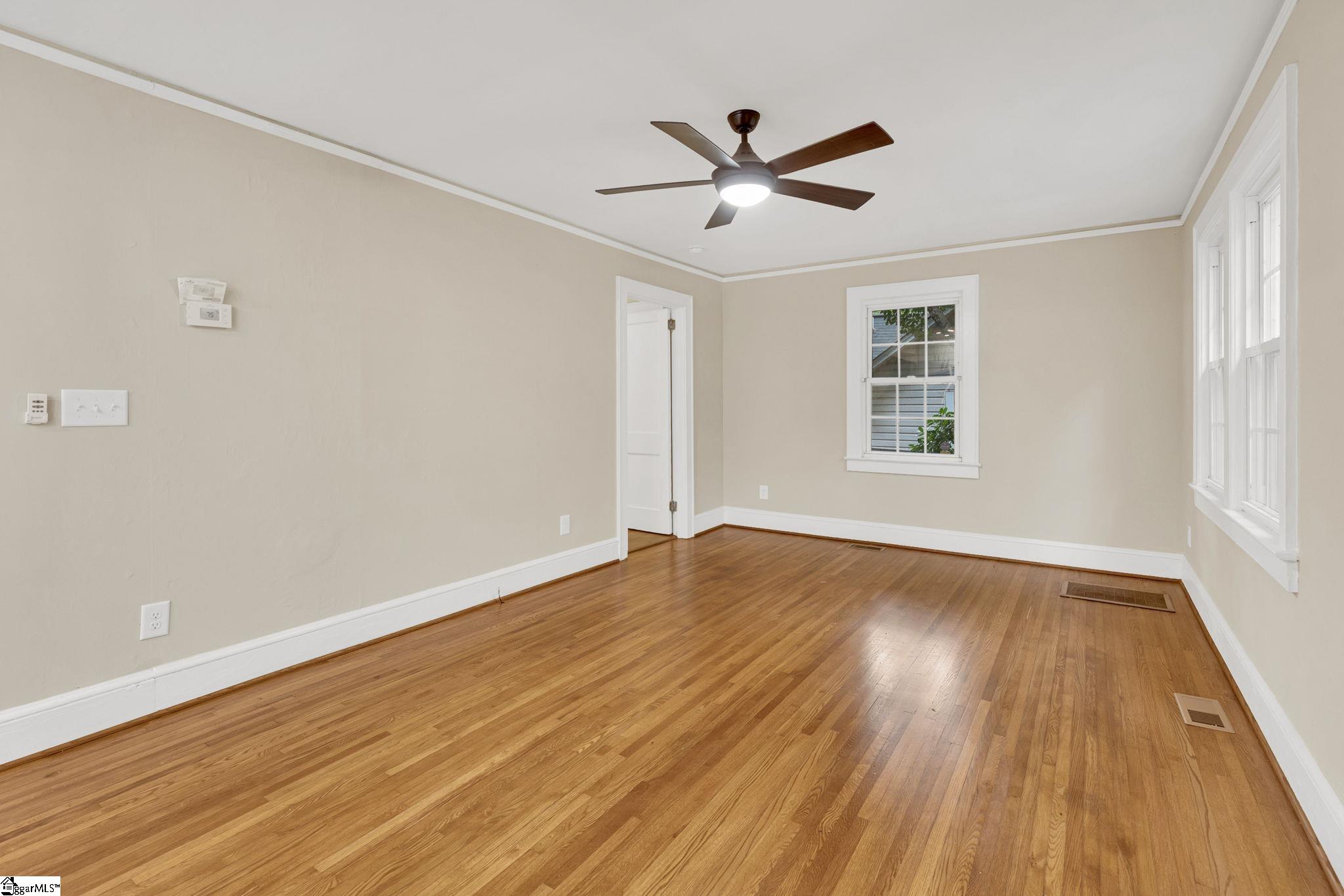 14 Dixie Avenue Greenville, SC 29607 - Photo 8 of 44