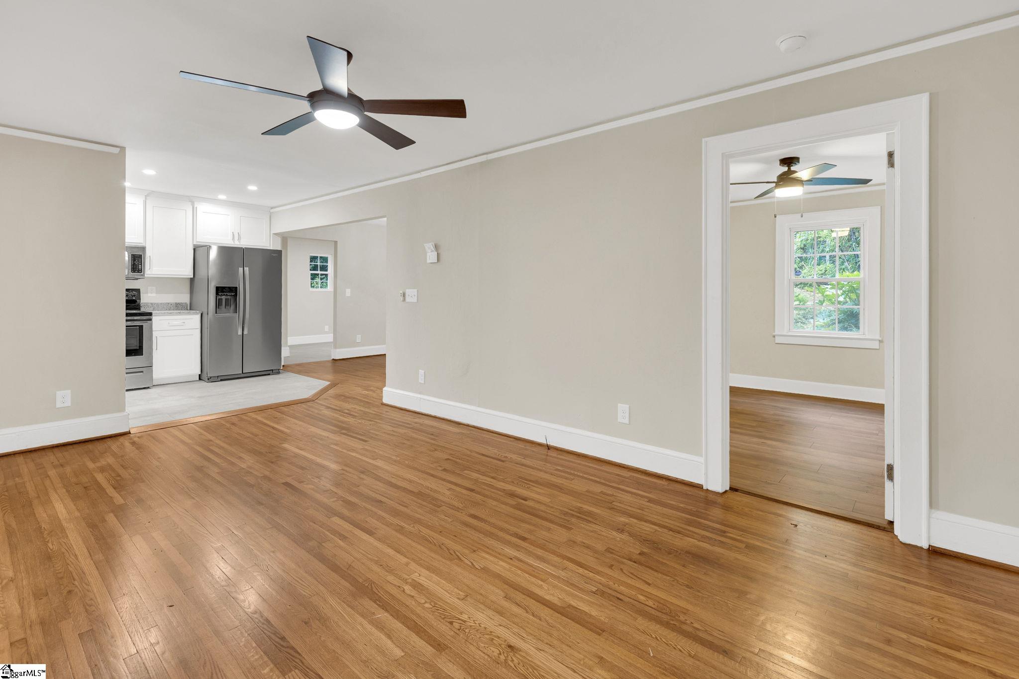 14 Dixie Avenue Greenville, SC 29607 - Photo 10 of 44